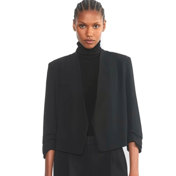 Aritzia Jackets & Blazers - Aritizia Babaton Power Waist Blazer